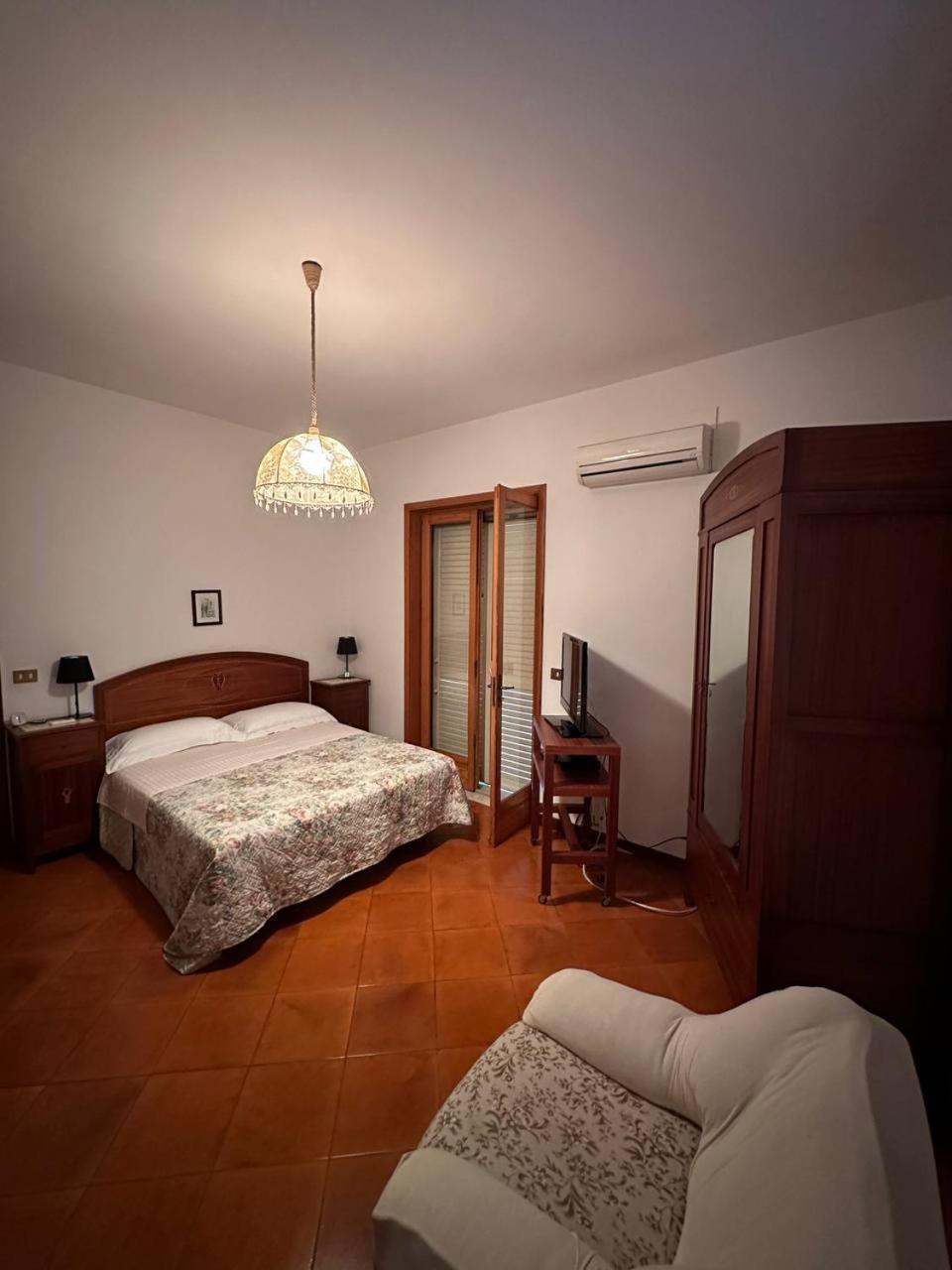 Holiday Flower Villa Panoramica Sul Golfo Di Catania Misterbianco Extérieur photo